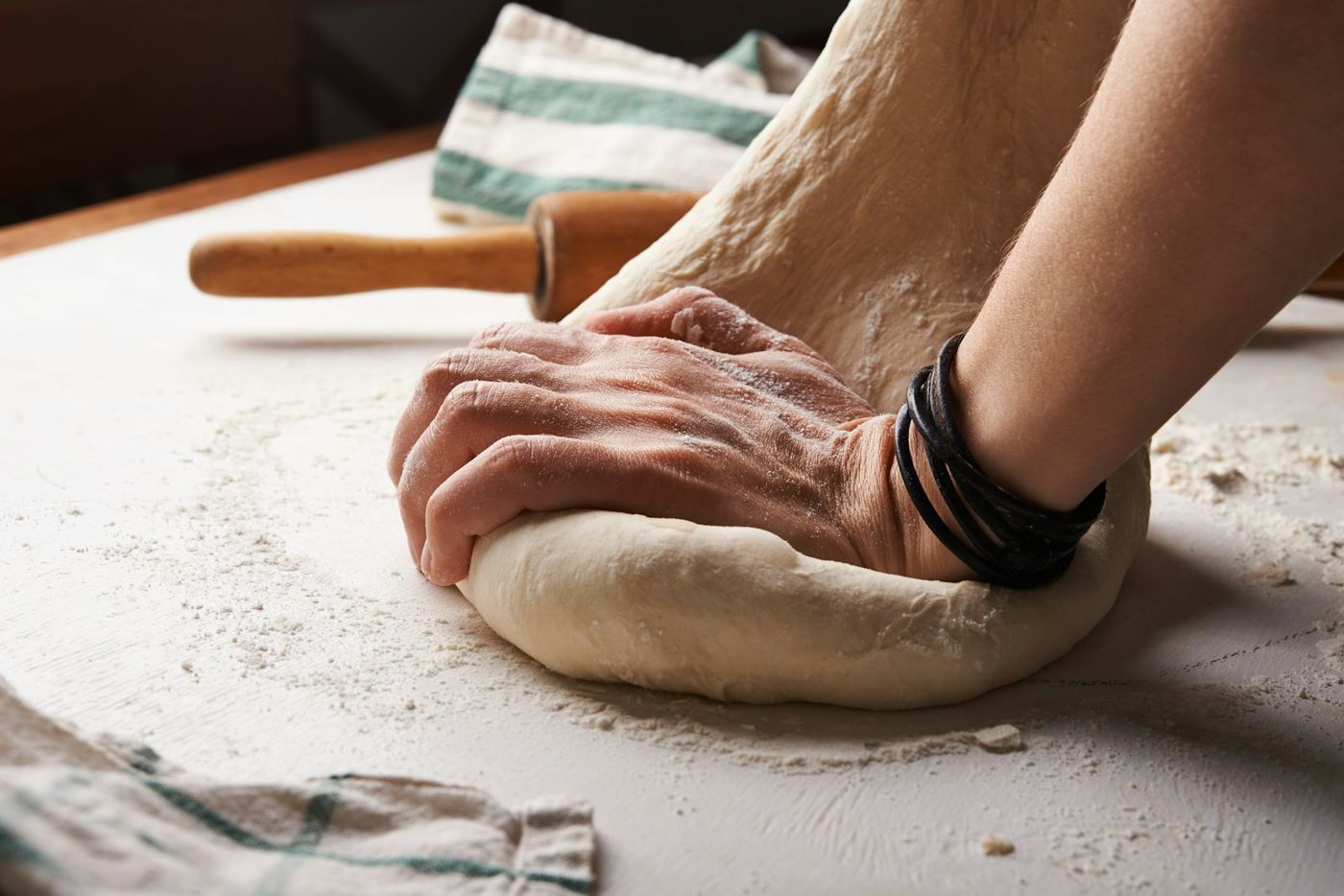 Lavorazione dell’impasto a mano